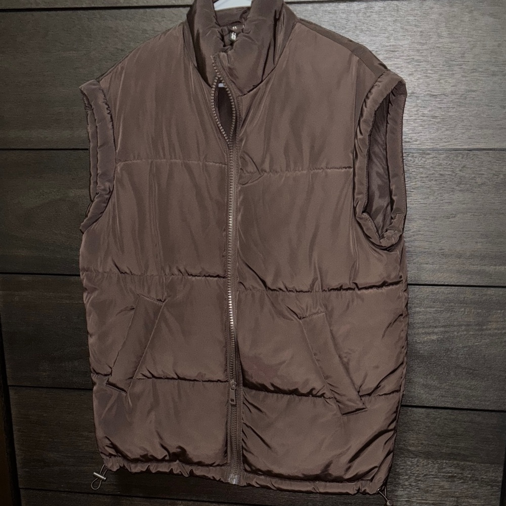 H&M Oversized Brown Puffer Vest